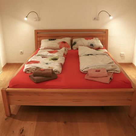 Stilvolle Wohnung Auf 50 M² Mit Parkplatz Und Wifi Kraiburg am Inn 외부 사진