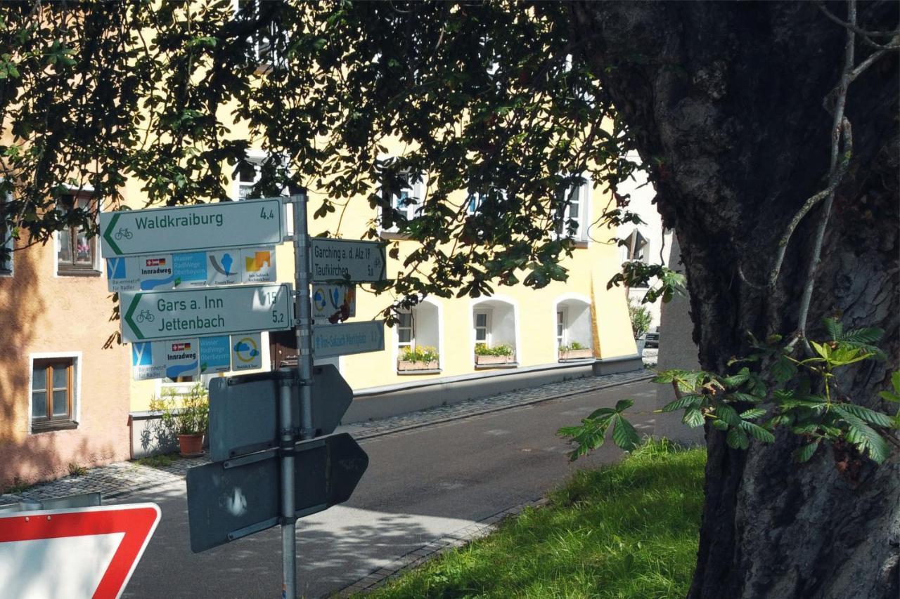 Stilvolle Wohnung Auf 50 M² Mit Parkplatz Und Wifi Kraiburg am Inn 외부 사진
